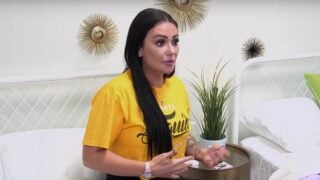 An Unimpressed Jwoww - Jersey Shore: Family Vacation