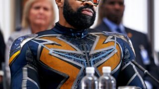 Clearing Their Names - Black Lightning Season 3 Episode 16