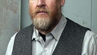 Donal Logue as Lee Toric